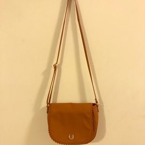 Women’s Tommy Hilfiger shoulder/crossbody bag.